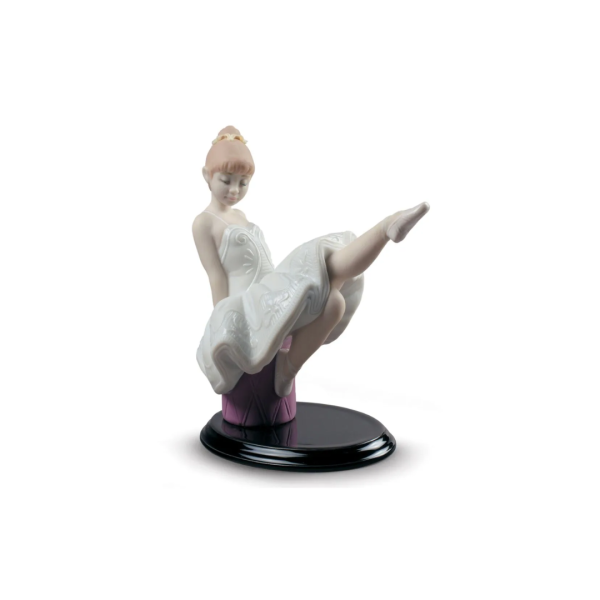 The essay begins Girl Figurine REF: 1009335 Discount